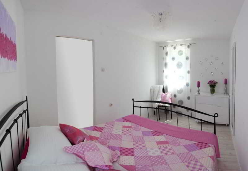 Apartment Alma Спліт Екстер'єр фото