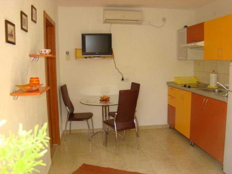 Apartment Alma Спліт Екстер'єр фото