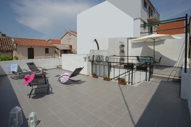 Apartment Alma Спліт Екстер'єр фото
