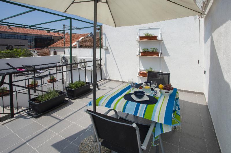 Apartment Alma Спліт Екстер'єр фото