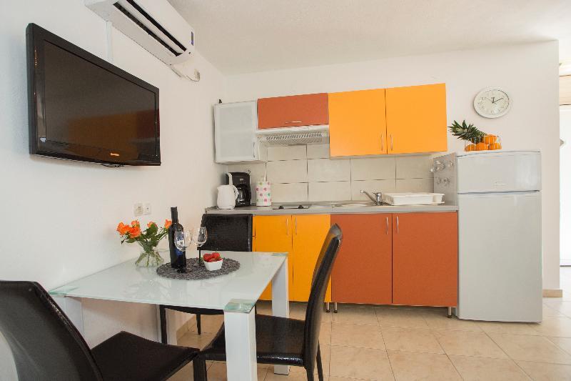 Apartment Alma Спліт Екстер'єр фото